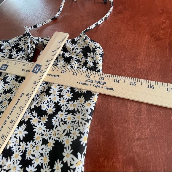 TopShop Halter high Neck Swimsuit One Piece Lined Ditsy Floral Keyhole 10 Black - Picture 11 of 11